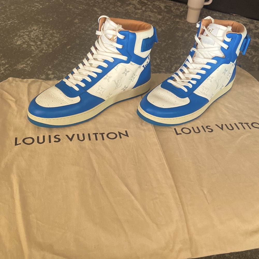 Louis Vuitton Rivoli Men Sneakers blue and white